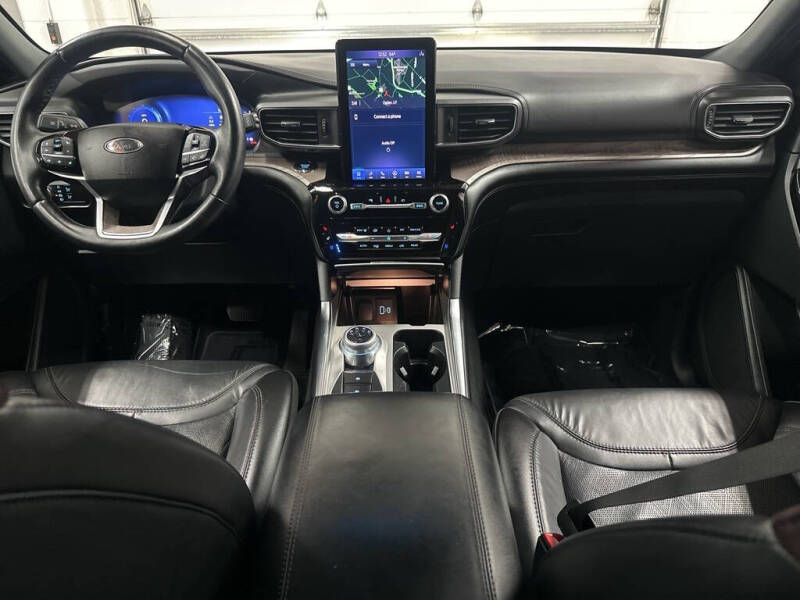 2022 Ford Explorer Platinum