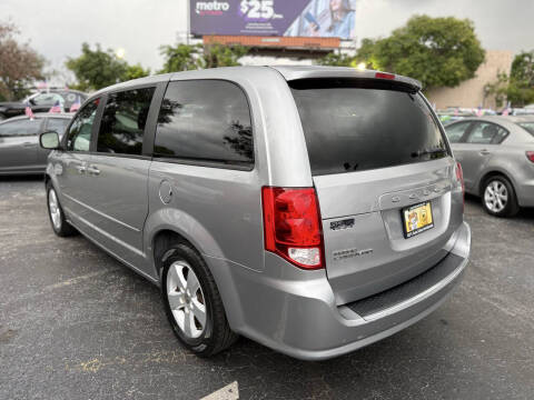 2013 Dodge Grand Caravan SE