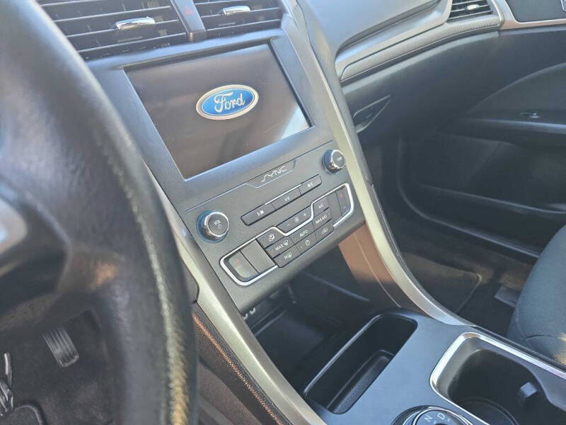 2019 Ford Fusion SE