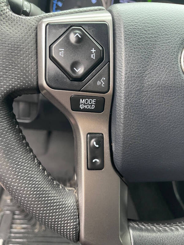 2020 Toyota Tacoma SR5 V6