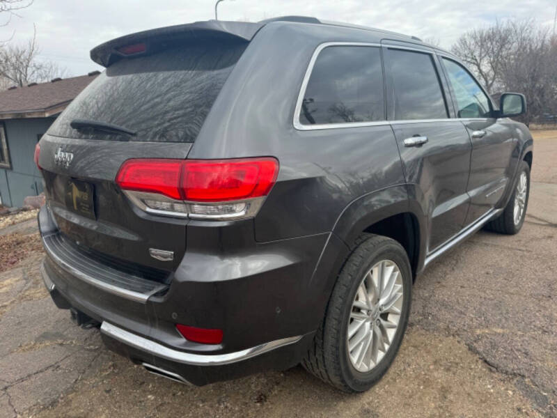 2017 Jeep Grand Cherokee Summit