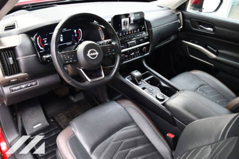 2024 Nissan Pathfinder Platinum