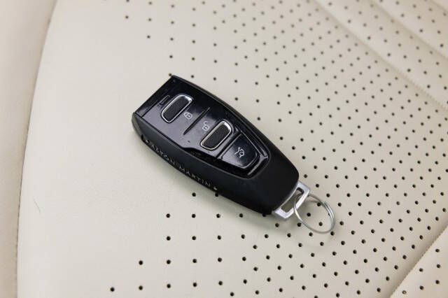 2021 Aston Martin DBX