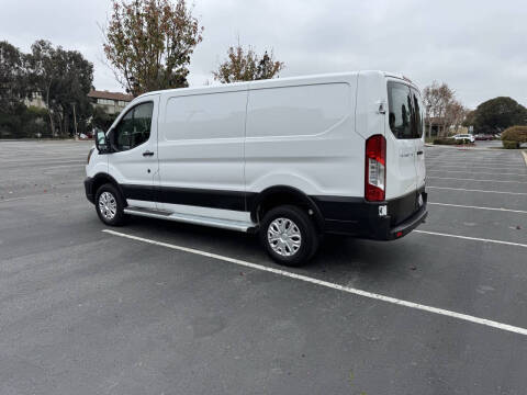2024 Ford Transit 250
