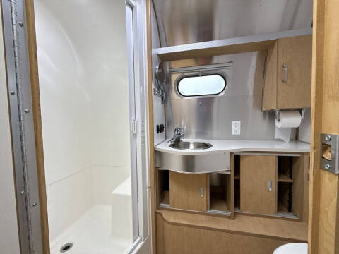 2016 Airstream Flying Cloud
