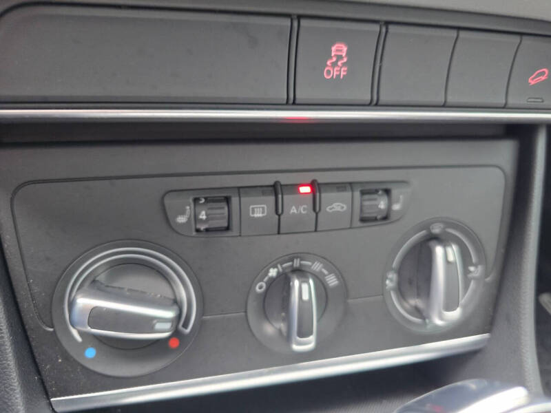 2017 Audi Q3 2.0T Premium