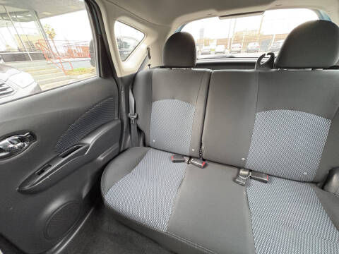 2015 Nissan Versa Note SV
