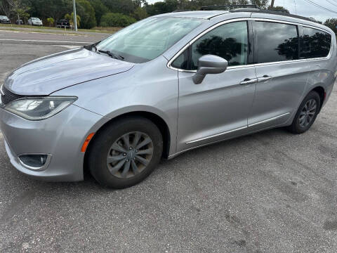 2017 Chrysler Pacifica Touring Plus