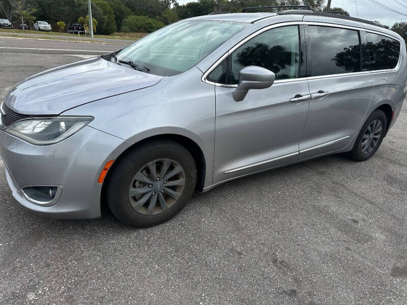 2017 Chrysler Pacifica Touring Plus