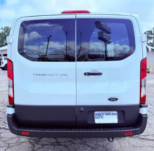 2025 Ford Transit 250