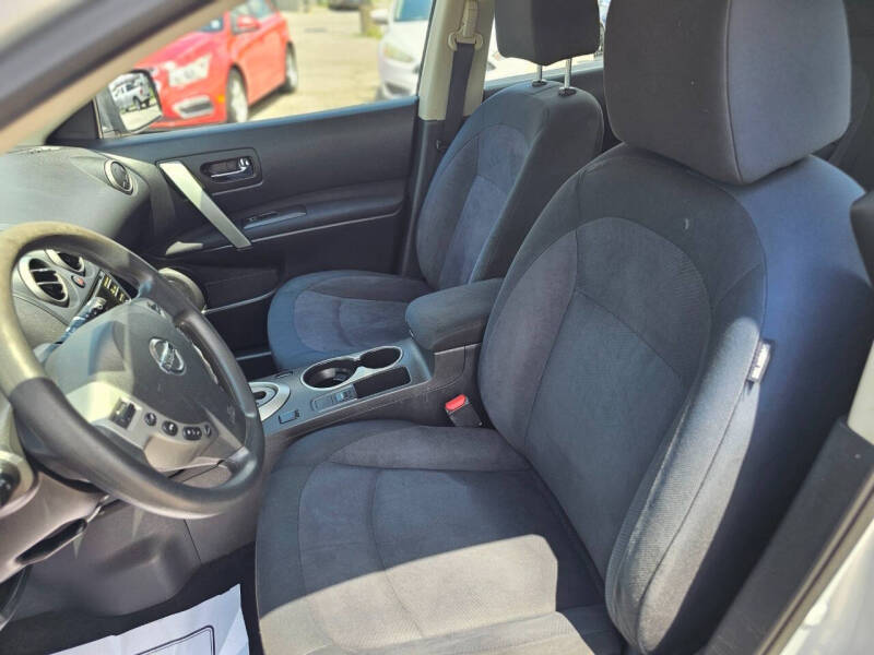 2015 Nissan Rogue Select S