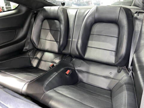 2017 Ford Mustang EcoBoost Premium