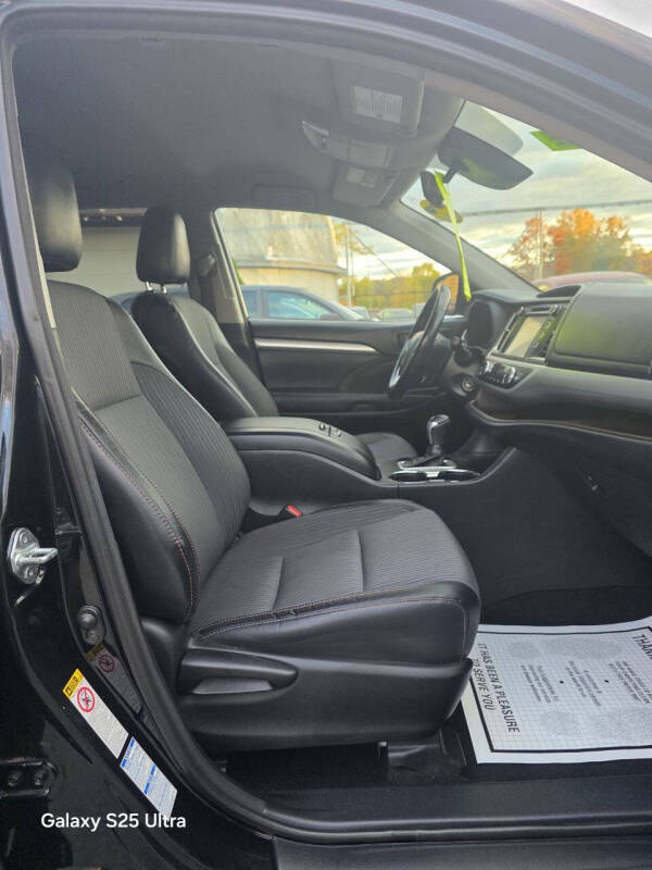 2017 Toyota Highlander LE Plus