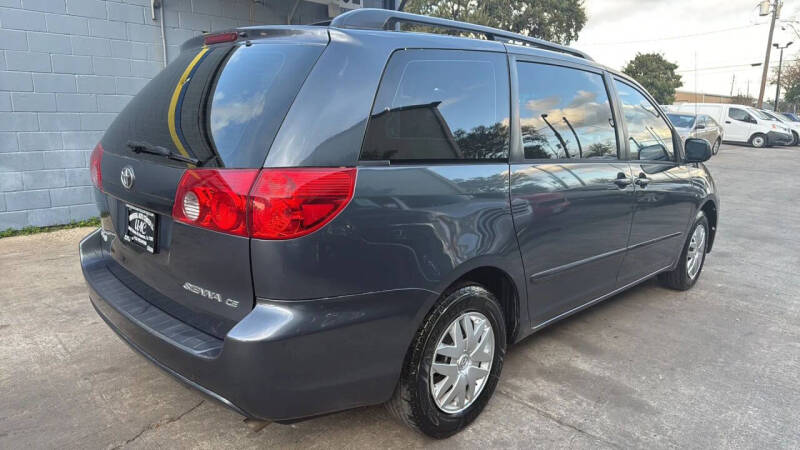 2009 Toyota Sienna