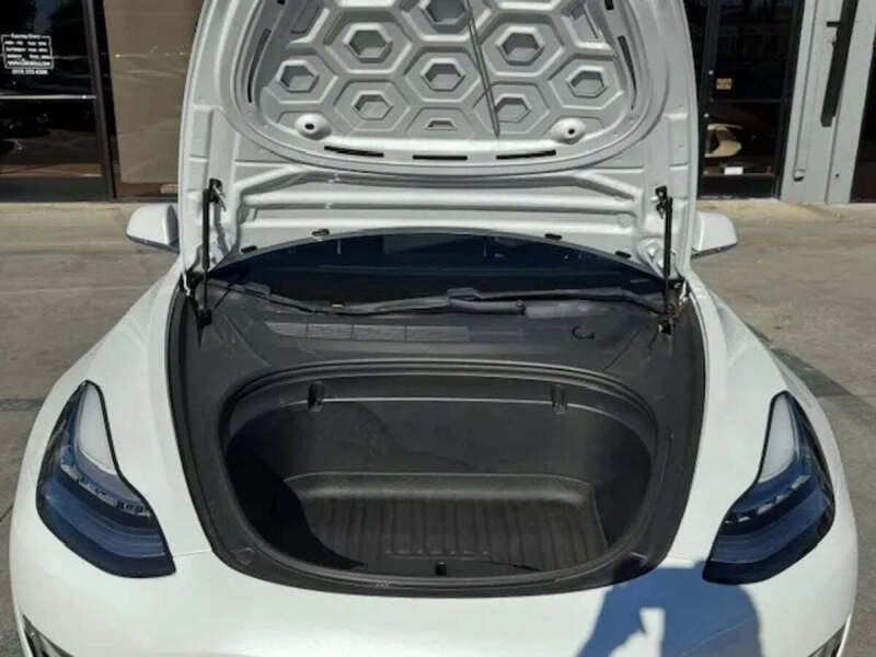 2020 Tesla Model 3 Standard Range