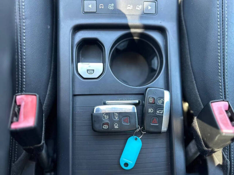 2013 Land Rover LR2 HSE LUX