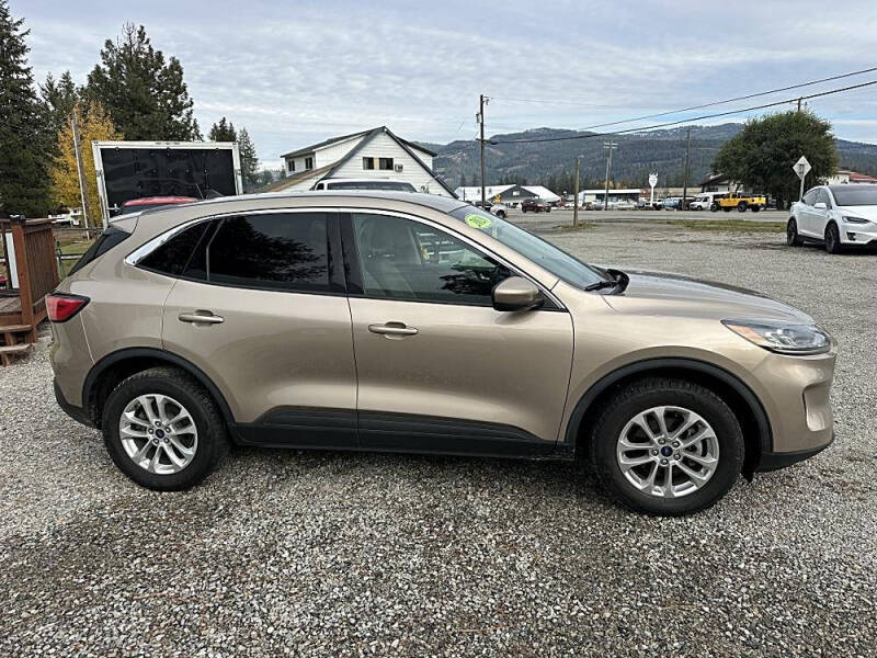 2020 Ford Escape SE