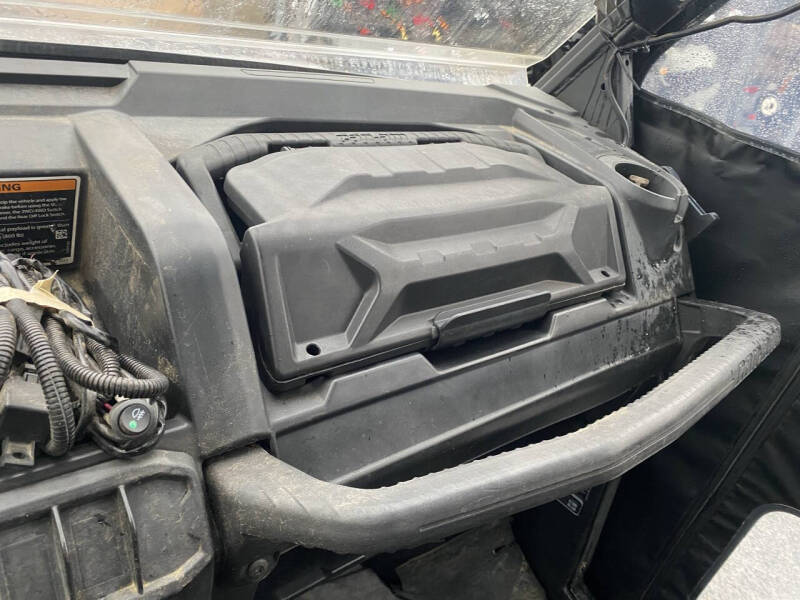 2019 Can-Am Defender HD8