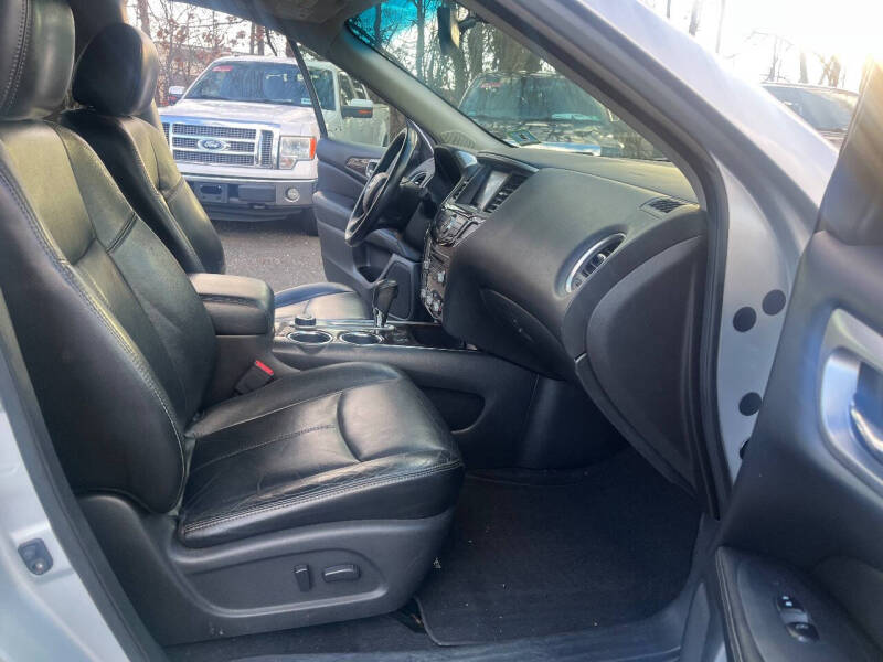 2013 Nissan Pathfinder SL