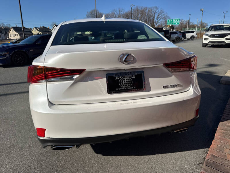 2019 Lexus IS 300