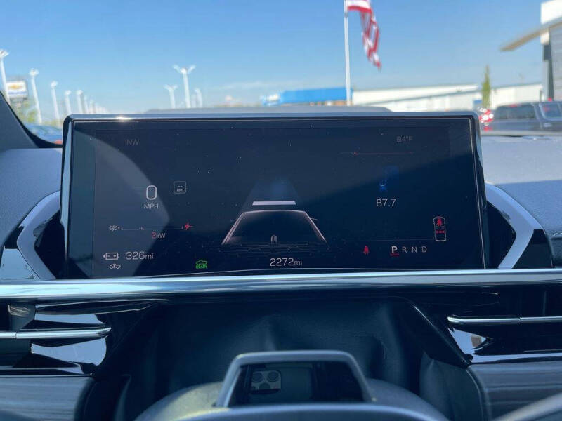 2024 GMC Sierra EV Denali Edition 1