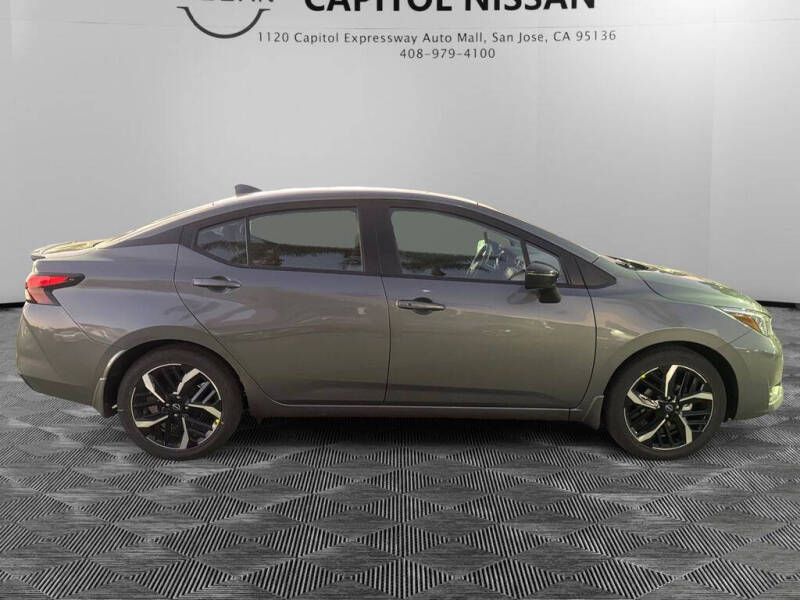 2025 Nissan Versa SR