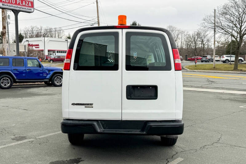 2016 Chevrolet Express 2500