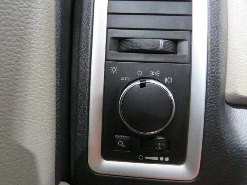 2012 RAM 1500 SLT