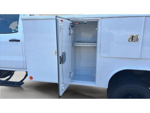 2025 Chevrolet Silverado 5500HD