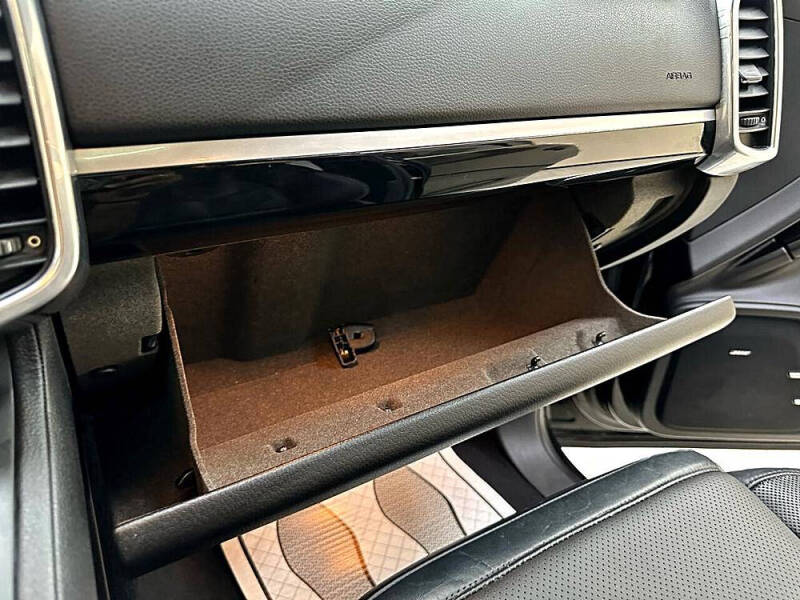 2014 Porsche Cayenne S Hybrid