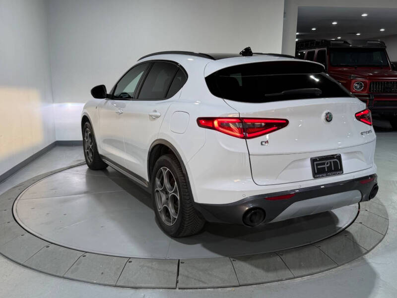 2022 Alfa Romeo Stelvio Ti