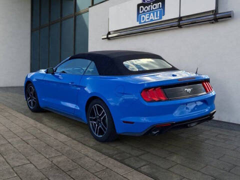 2022 Ford Mustang EcoBoost