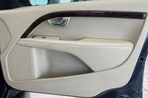 2013 Volvo XC70 T6 Premier Plus