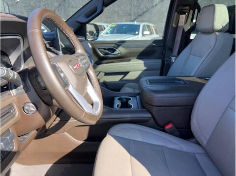 2023 GMC Yukon XL SLT