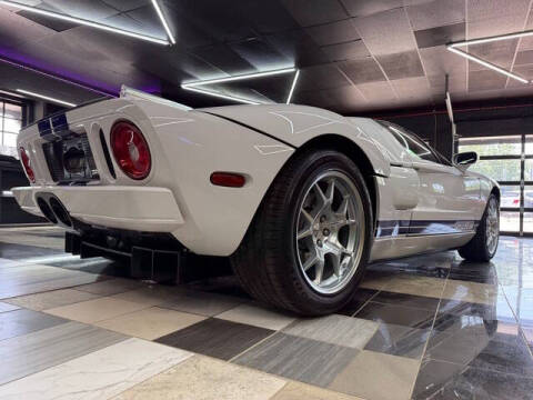 2005 Ford GT