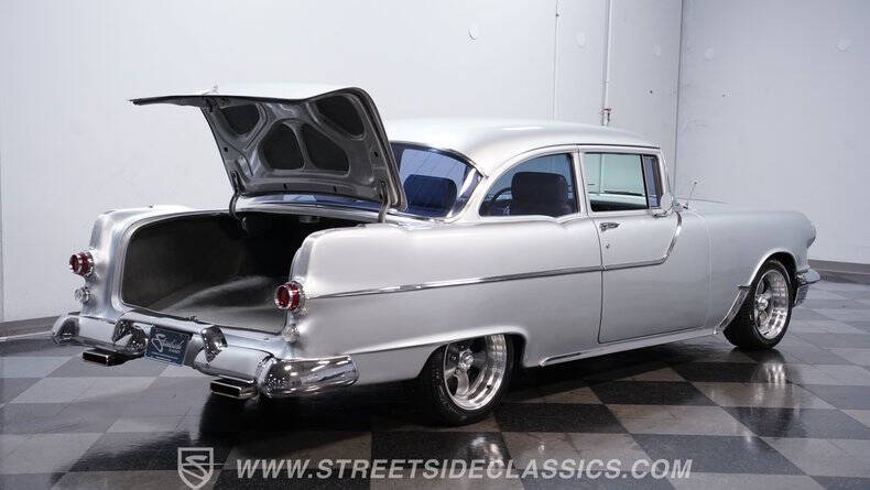 1955 Pontiac Chieftain