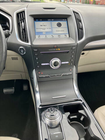 2019 Ford Edge Titanium