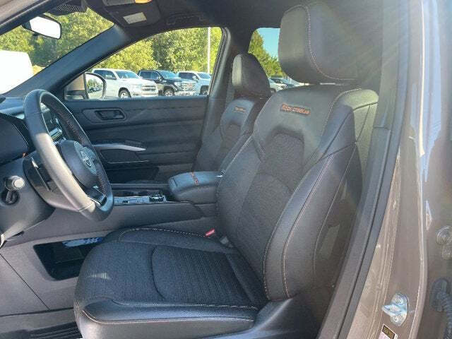 2023 Nissan Pathfinder 32