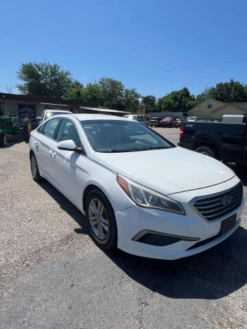 2016 Hyundai Sonata for sale at Gator's Auto Sales in Garland TX