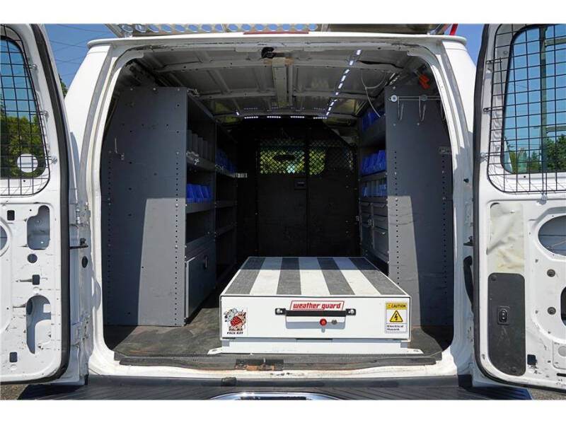 2013 Ford E-Series E-350 SD