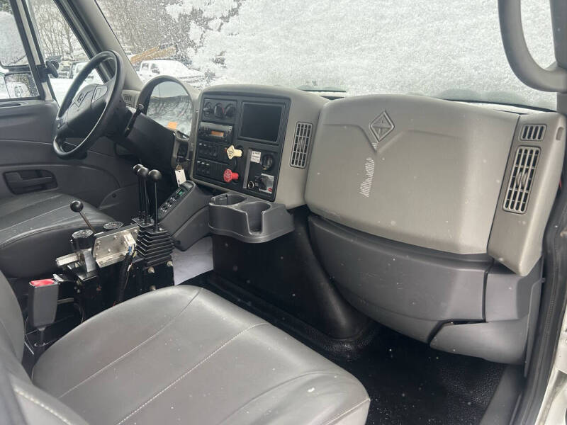 2011 International WorkStar 7400