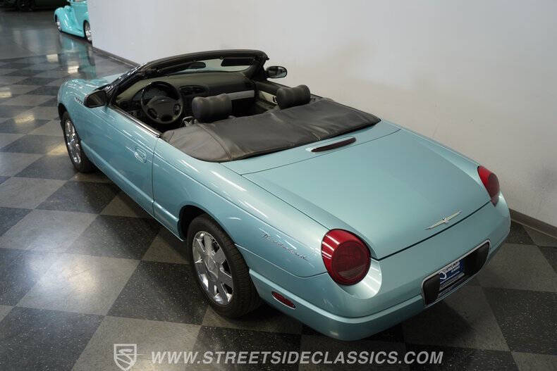 2002 Ford Thunderbird Deluxe