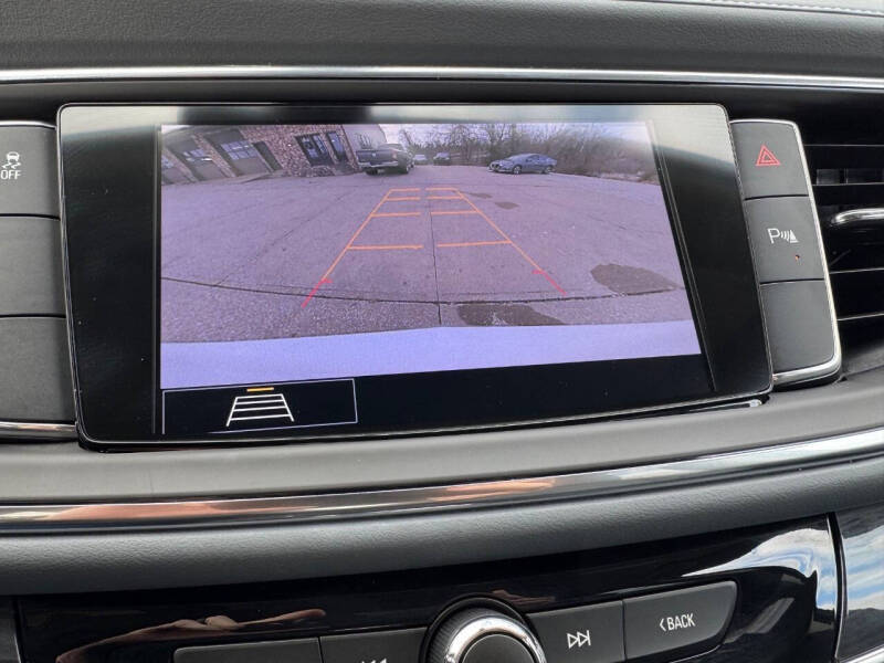 2020 Buick Enclave Essence