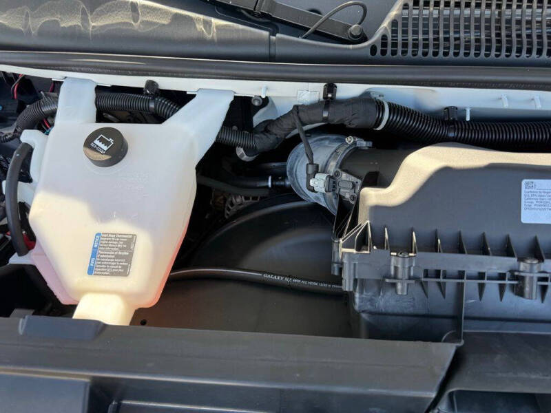 2023 GMC Savana 2500