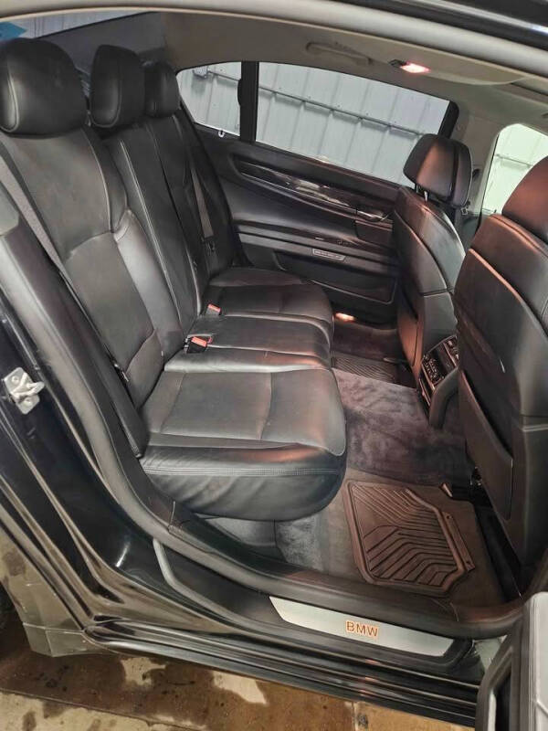 2011 BMW 7 Series 750Li xDrive