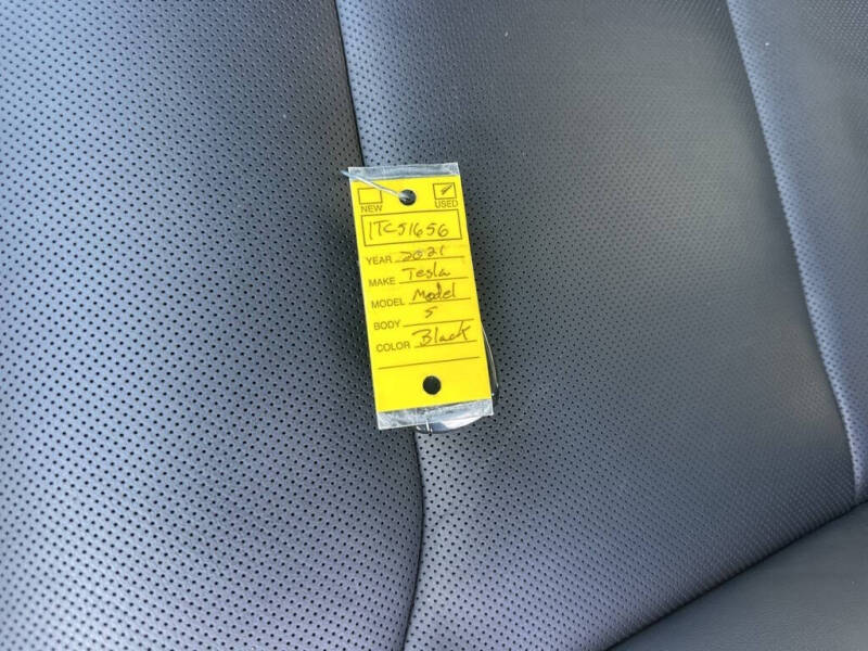 2021 Tesla Model S Plaid