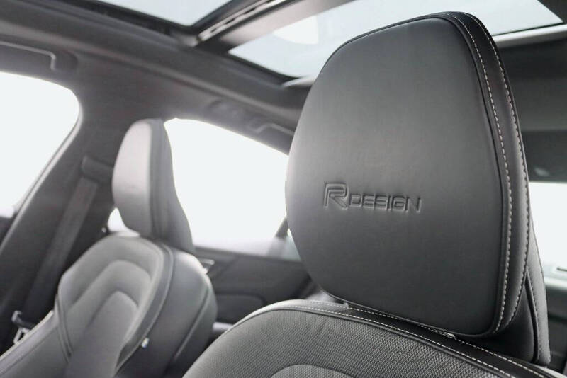 2019 Volvo S60 T6 R-Design