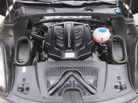 2017 Porsche Macan S