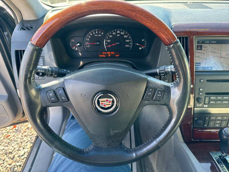 2005 Cadillac STS Base photo 19