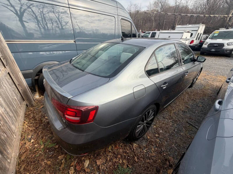 2016 Volkswagen Jetta 1.8T Sport